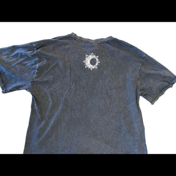 Riot Queen Distressed Loose Fit Crop Top - Hot Topic - Size Large - Picture 5 of 5